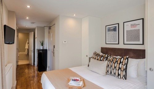 Exclusive Studio, Balcony, City View