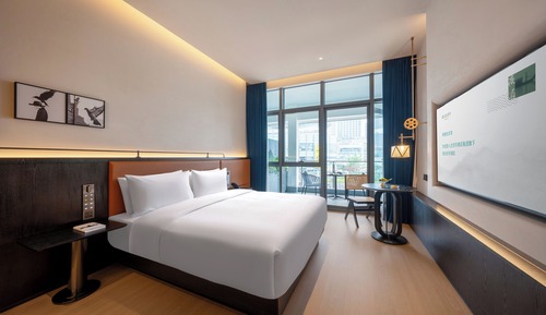 River View King Bed Room with Garden Terrace