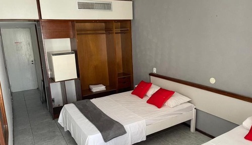 Habitación clásica con 2 camas individuales
