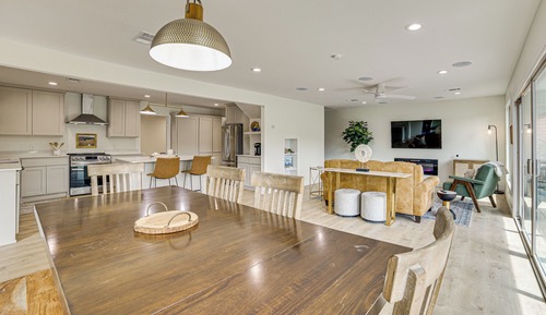 House (4 Bedrooms)