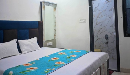 Deluxe Double Room, City View