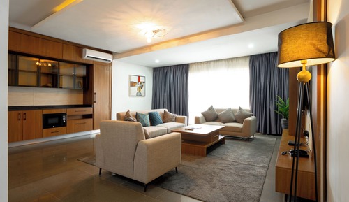 Luxury Apartment, Courtyard View
