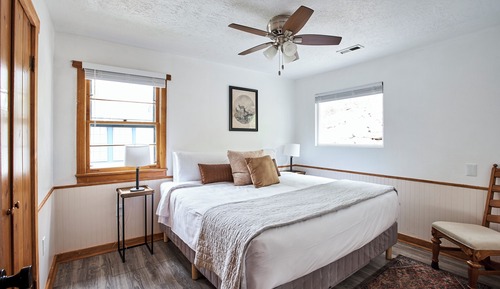 Superior Cabin, Multiple Beds, Kitchen
