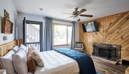 Standard Studio, 1 Queen Bed