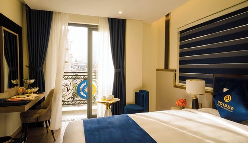 Senior Double Room, Balcony, City View