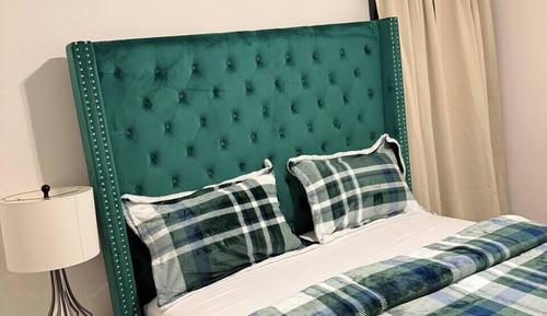 Classic Room, 1 King Bed, Non Smoking