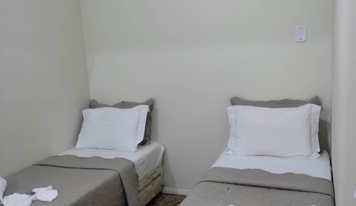 Double or Twin Room, 1 Queen Bed
