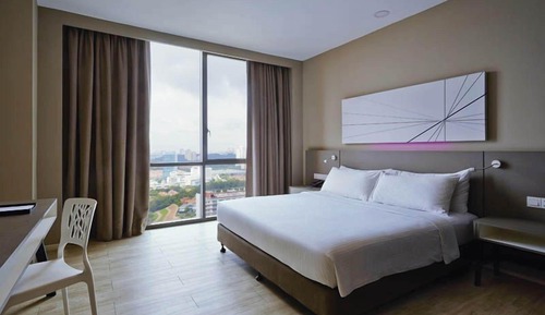 Superior Triple Room, City View
