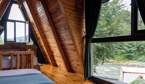 Standard Bungalow, River View