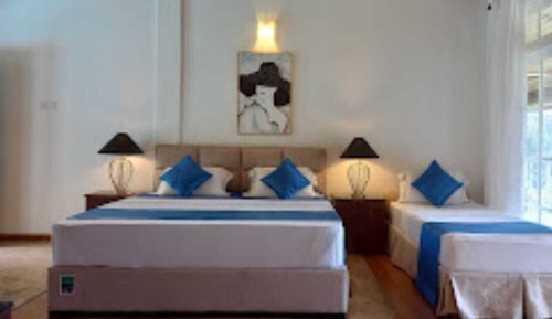 Deluxe Quadruple Room, Pool View