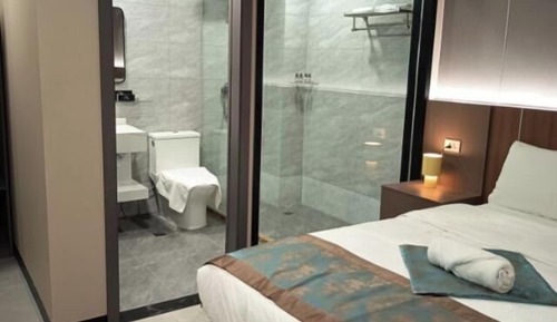 King Sky Suites