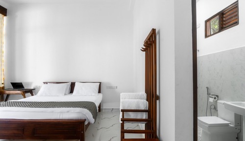 Deluxe Double Room, Pool View