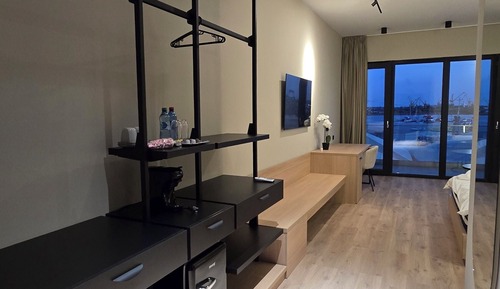 Suite Deluxe, balcón, vistas al puerto deportivo