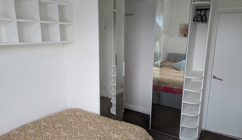 Habitación doble, baño privado, vistas a la ciudad