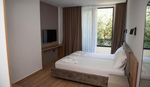 Habitación con 2 camas individuales, vistas a la montaña