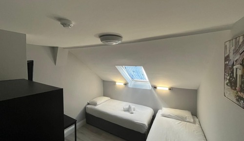 Habitación económica con 2 camas individuales