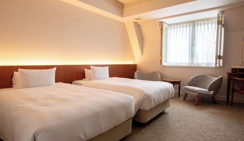 Standard Twin Room, City View