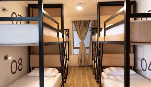 Dormitorio compartido, dormitorio mixto