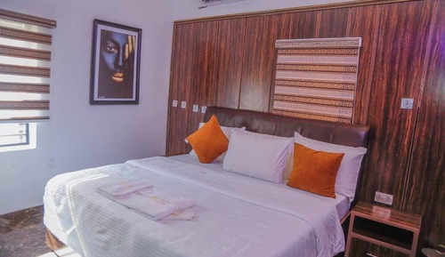 Apartamento familiar, balcón, vistas a la ciudad