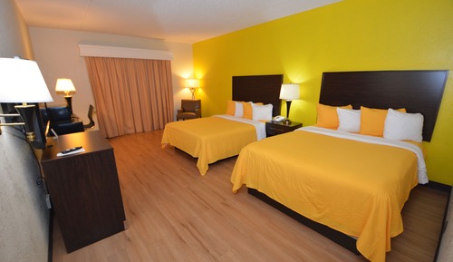 Deluxe Double Room, 2 Queen Beds, Non Smoking, Courtyard View