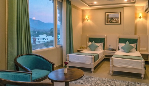 Habitación Deluxe con 1 cama doble o 2 individuales, vistas a la montaña