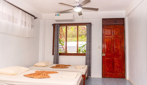 Habitación cuádruple estándar