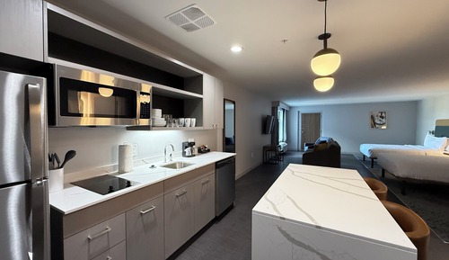 Suite estudio, 2 camas de matrimonio, cocina