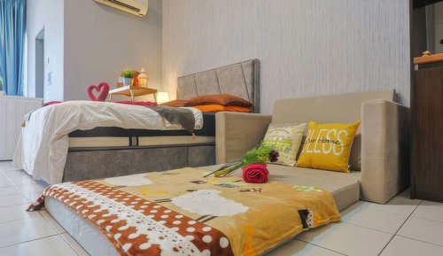 Estudio superior, 1 cama de matrimonio, vistas a la ciudad