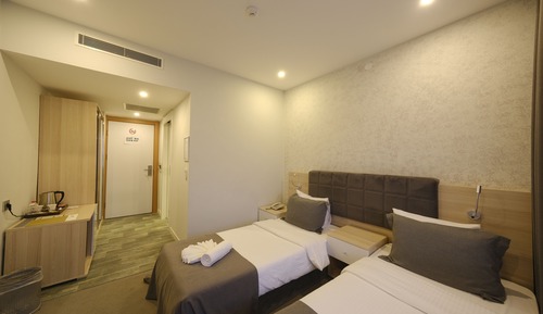 Habitación básica con 1 cama doble o 2 individuales