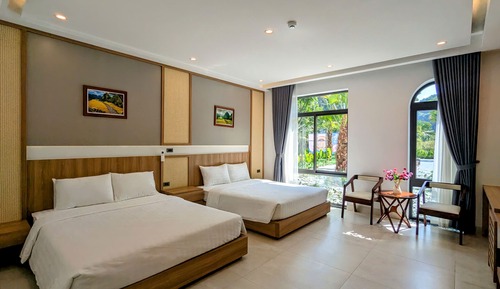 Habitación familiar, 2 camas de matrimonio, vistas a la montaña