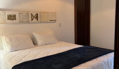 Superior Suite, Partial Ocean View