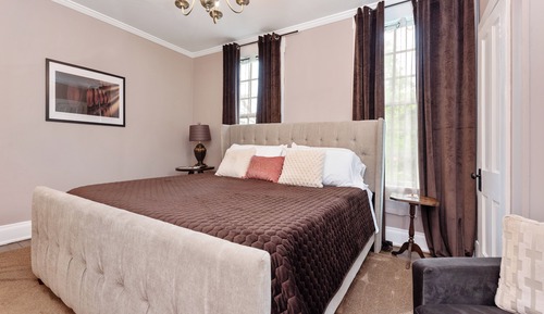 Habitación doble, 1 cama de matrimonio grande, baño privado