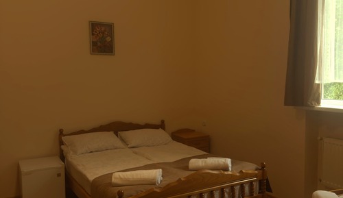 Habitación triple básica, vistas al jardín