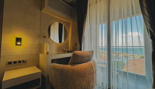 Habitación familiar, 1 cama doble, fumadores, vistas al mar
