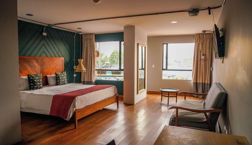Classic Room, City View