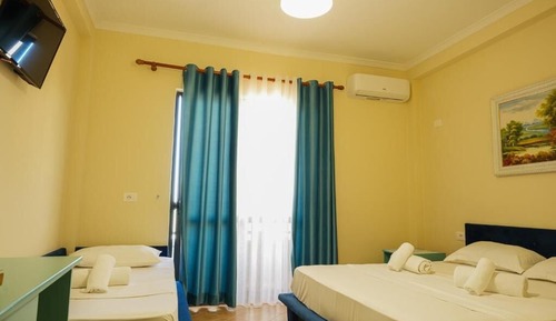 Triple Room, Balcony
