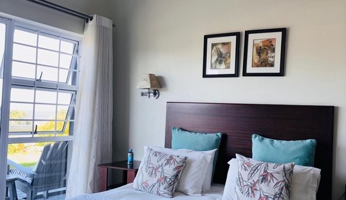 Habitación panorámica doble, 1 cama de matrimonio, no fumadores, vistas parciales al mar