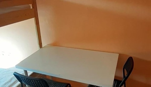Habitación con 2 camas individuales