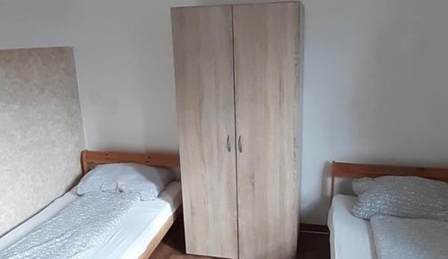 Habitación con 2 camas individuales