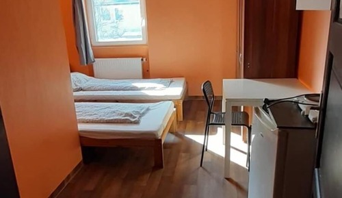 Habitación con 2 camas individuales