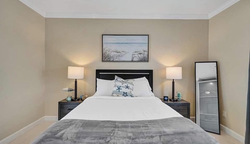 Classic Single Room, 1 Queen Bed, Patio
