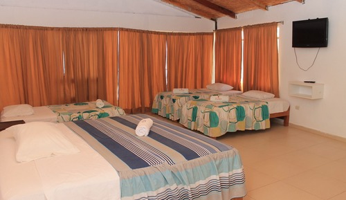 Habitación cuádruple, vistas al mar