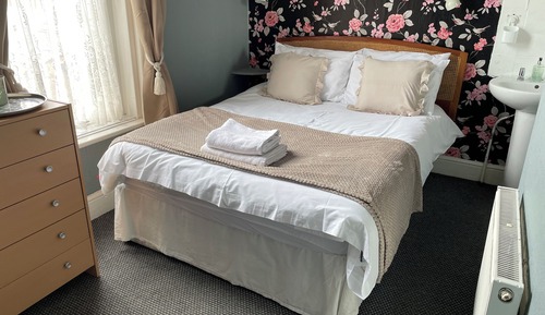 Double Room with shared bathroom