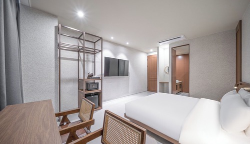 Habitación Deluxe doble, 1 cama de matrimonio grande, no fumadores, vistas a la ciudad
