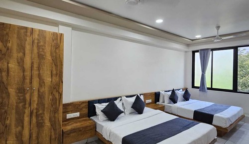 Family Double or Twin Room, City View