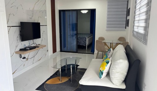 Estudio Confort, balcón, vistas al jardín