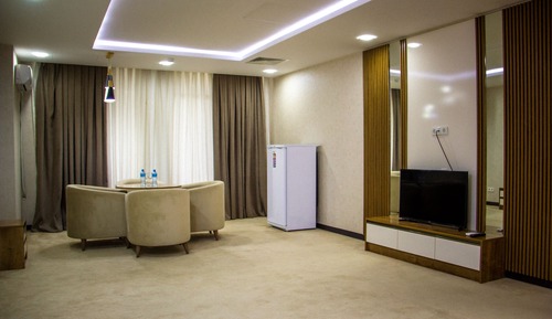 Family Room, Garden View