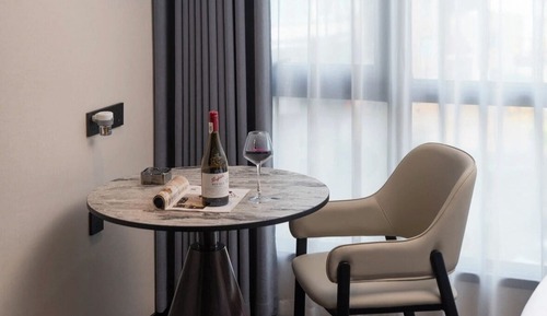 Habitación básica con 2 camas individuales