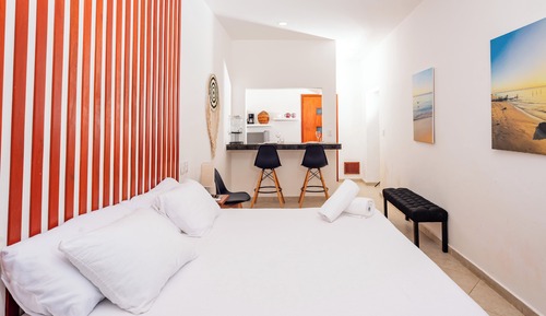 Comfort Studio, 1 King Bed, Beach View