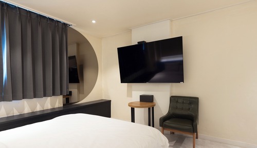 Habitación doble, vistas a la ciudad (2PC)
